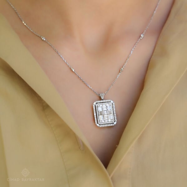 1.60 ct Pırlanta Baget Kolye