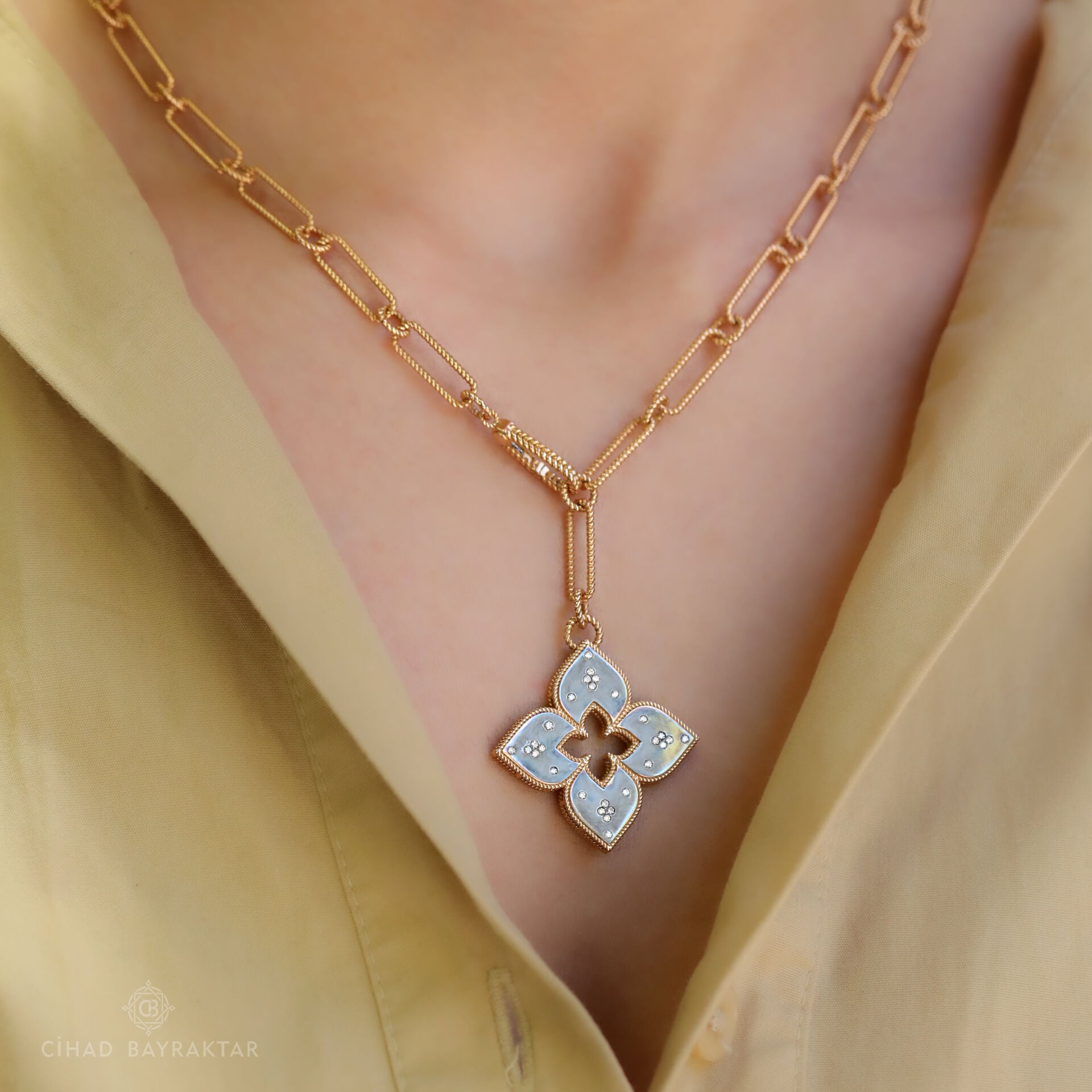 0.15 ct Pırlanta Tasarım Rose Kolye