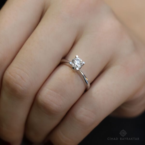 0.70 ct Pırlanta Tektaş Yüzük