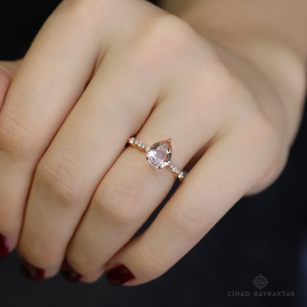 0.19 ct Pırlanta Morganite Yüzük