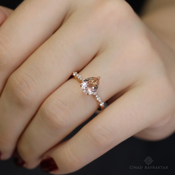 0.19 ct Pırlanta Morganite Yüzük