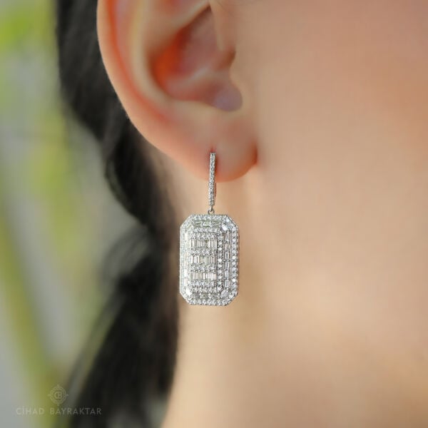 2.81 ct Pırlanta Baget Küpe