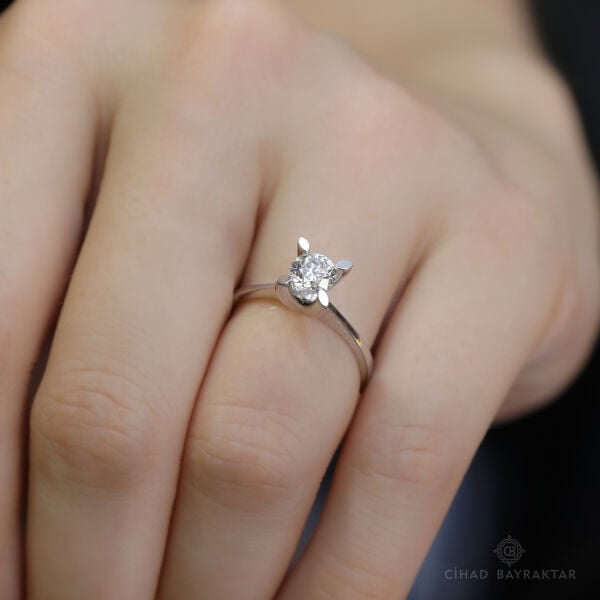 0.70 ct Pırlanta Tektaş Yüzük