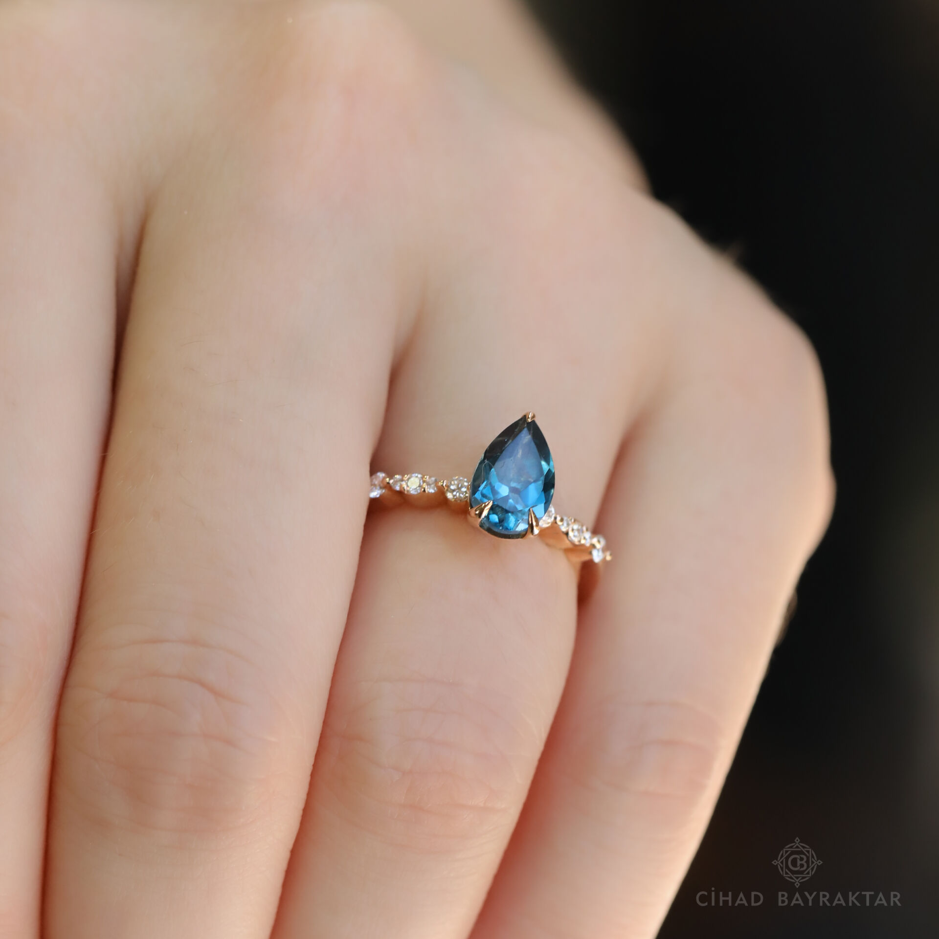 0.17 ct Pırlanta London Blue Yüzük