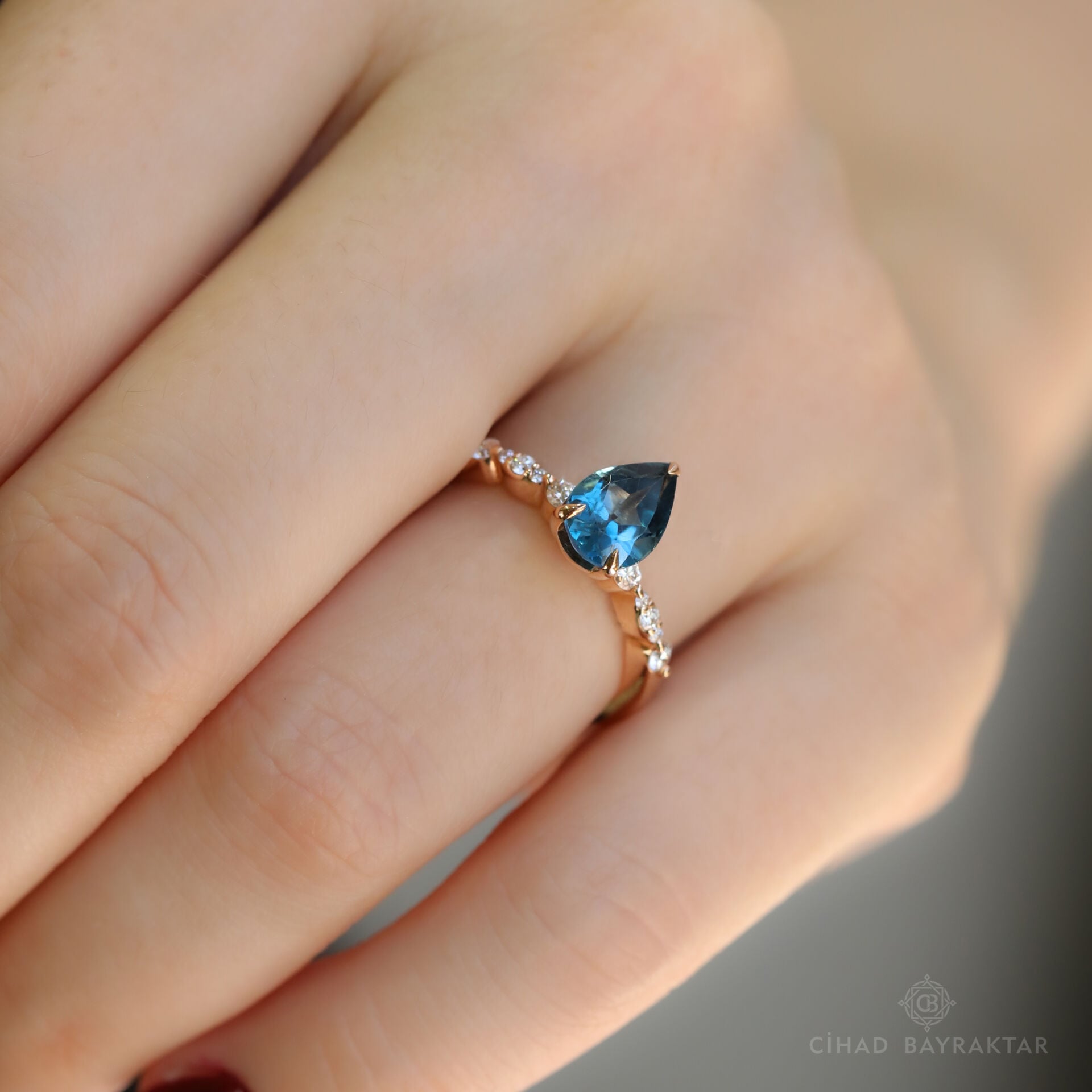 0.17 ct Pırlanta London Blue Yüzük