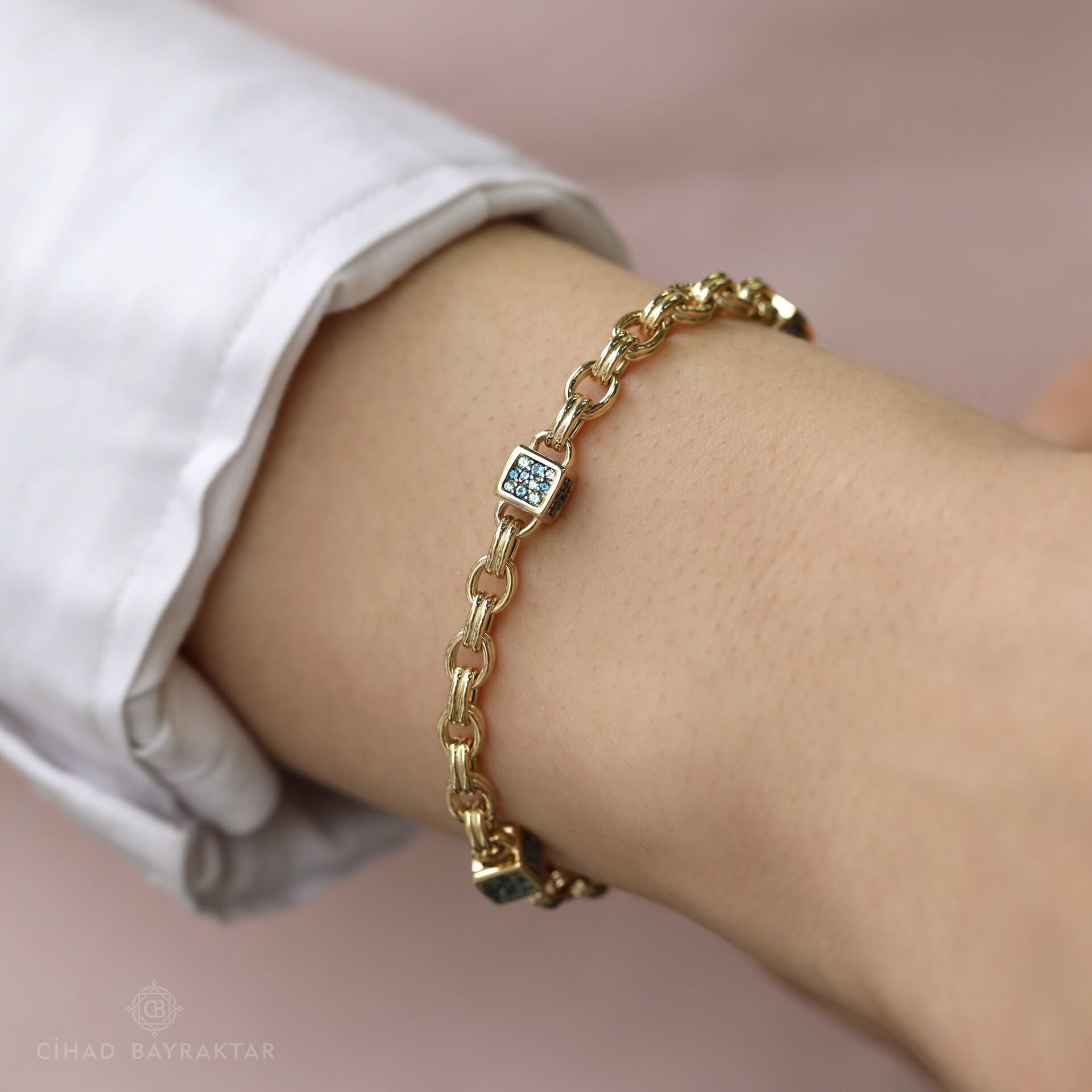 Cetaş Taşlı Altın Bileklik