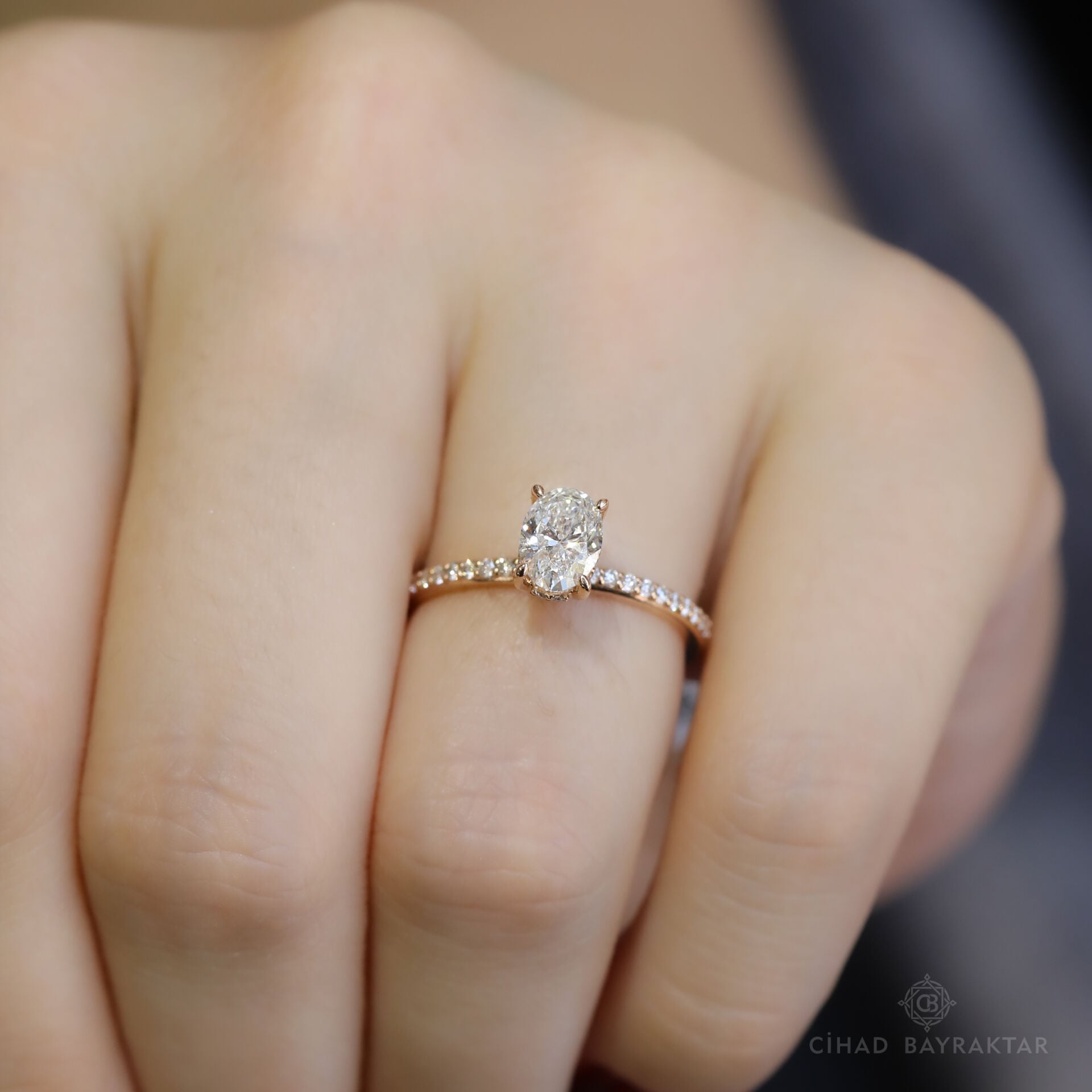 0.90 ct Pırlanta Oval Yüzük
