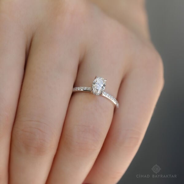 0.95 ct Pırlanta Oval Yüzük