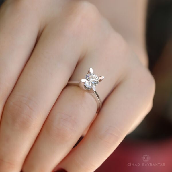 1.00 ct Pırlanta Tektaş Yüzük
