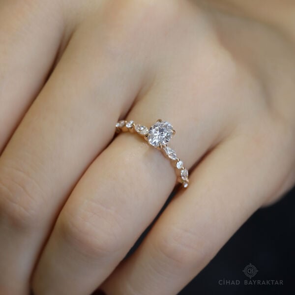1.14 ct Pırlanta Oval Yüzük