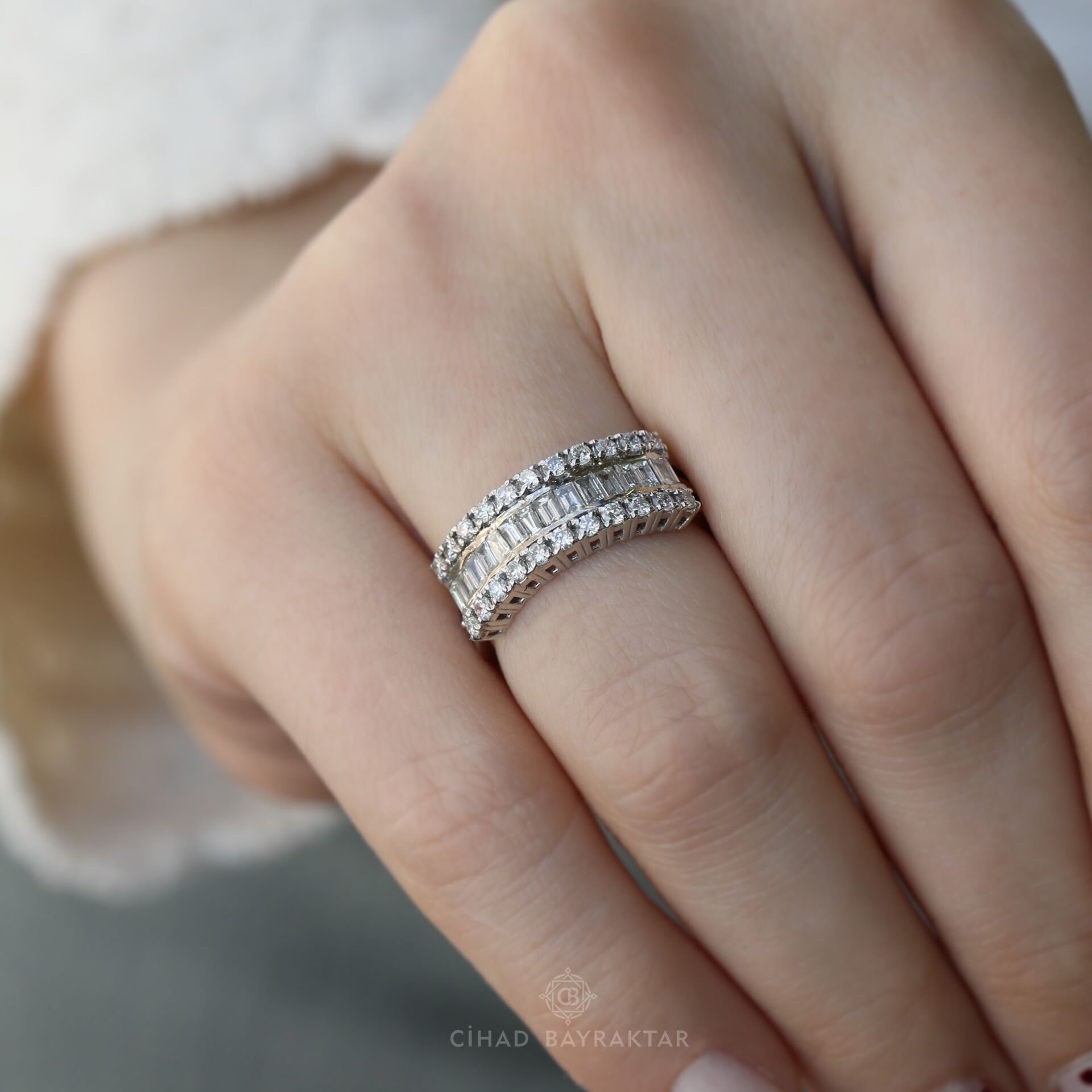 1,11 ct Pırlanta Baget Yüzük