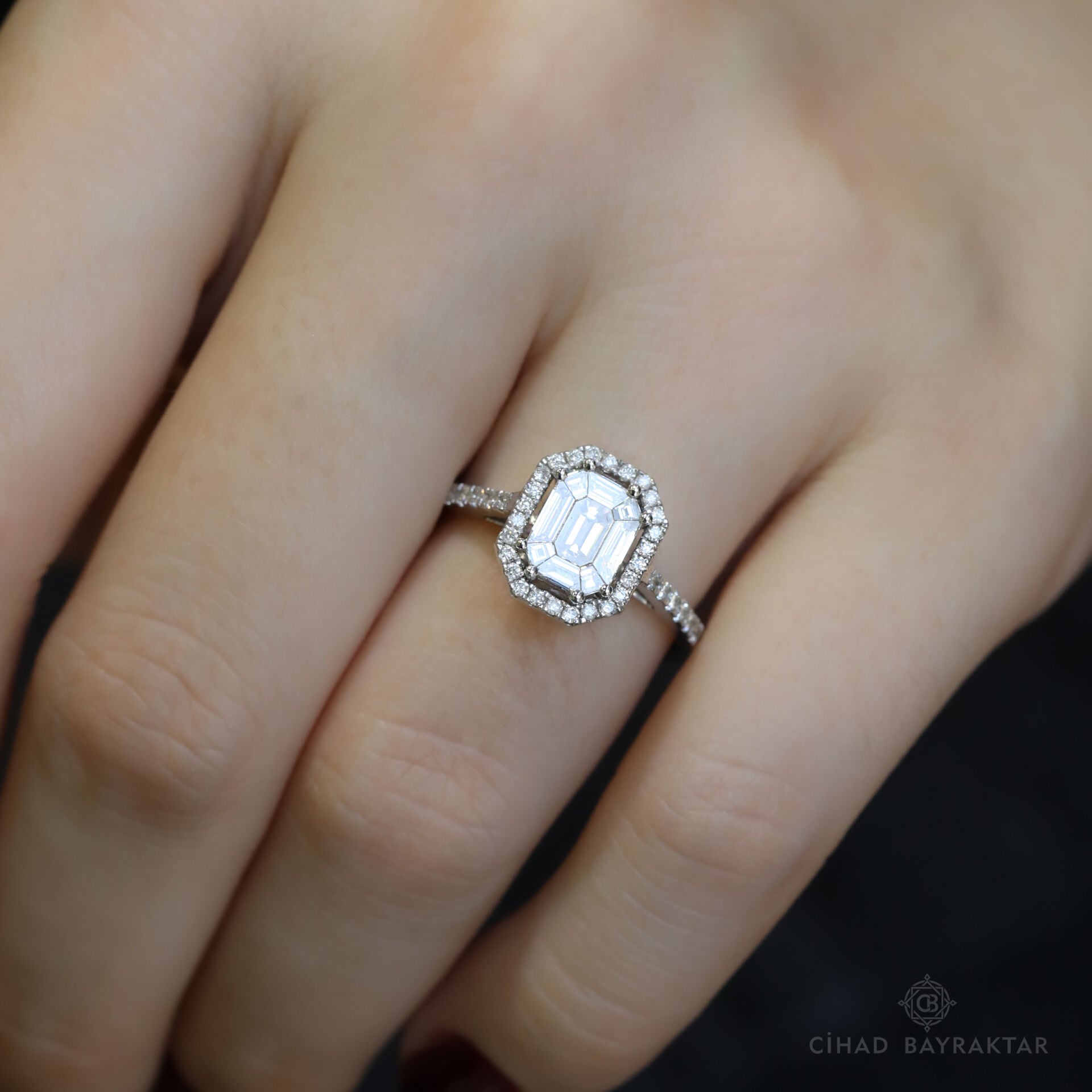 0.87 ct Pırlanta Baget Yüzük
