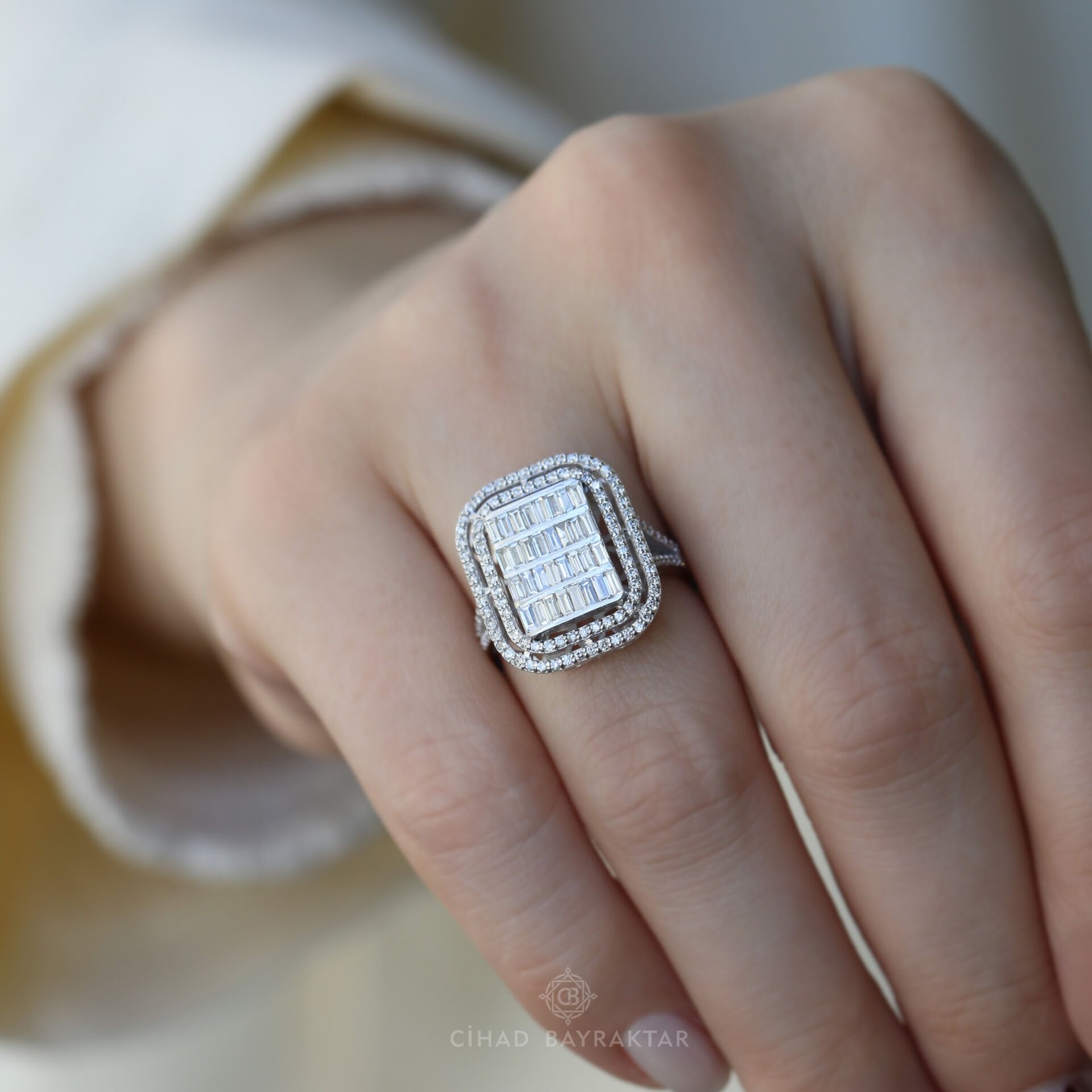 1,18 ct Pırlanta Baget Yüzük