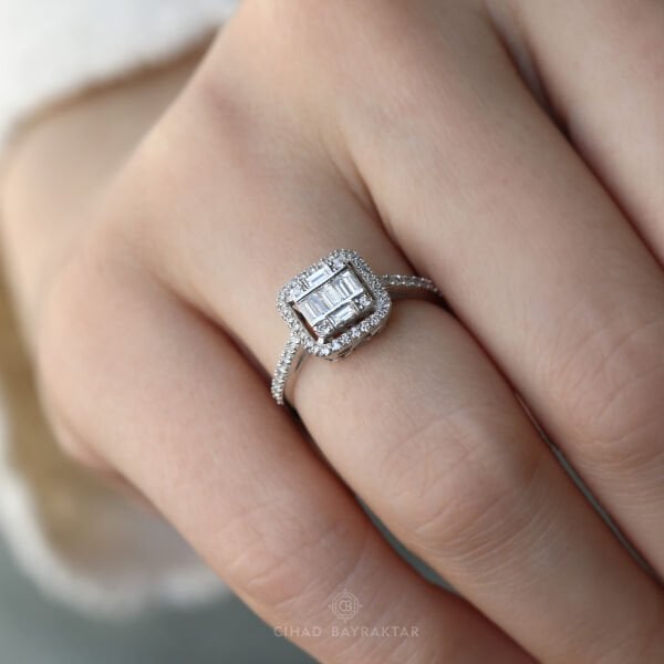 0,46 ct Pırlanta Baget Yüzük