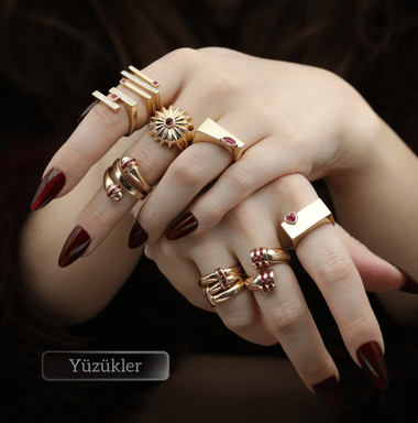 Zarif ve Göz Alan<br/> Modern Yüzükler