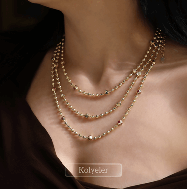 Stilini Boynunda Taşı<br/> Kolyeler